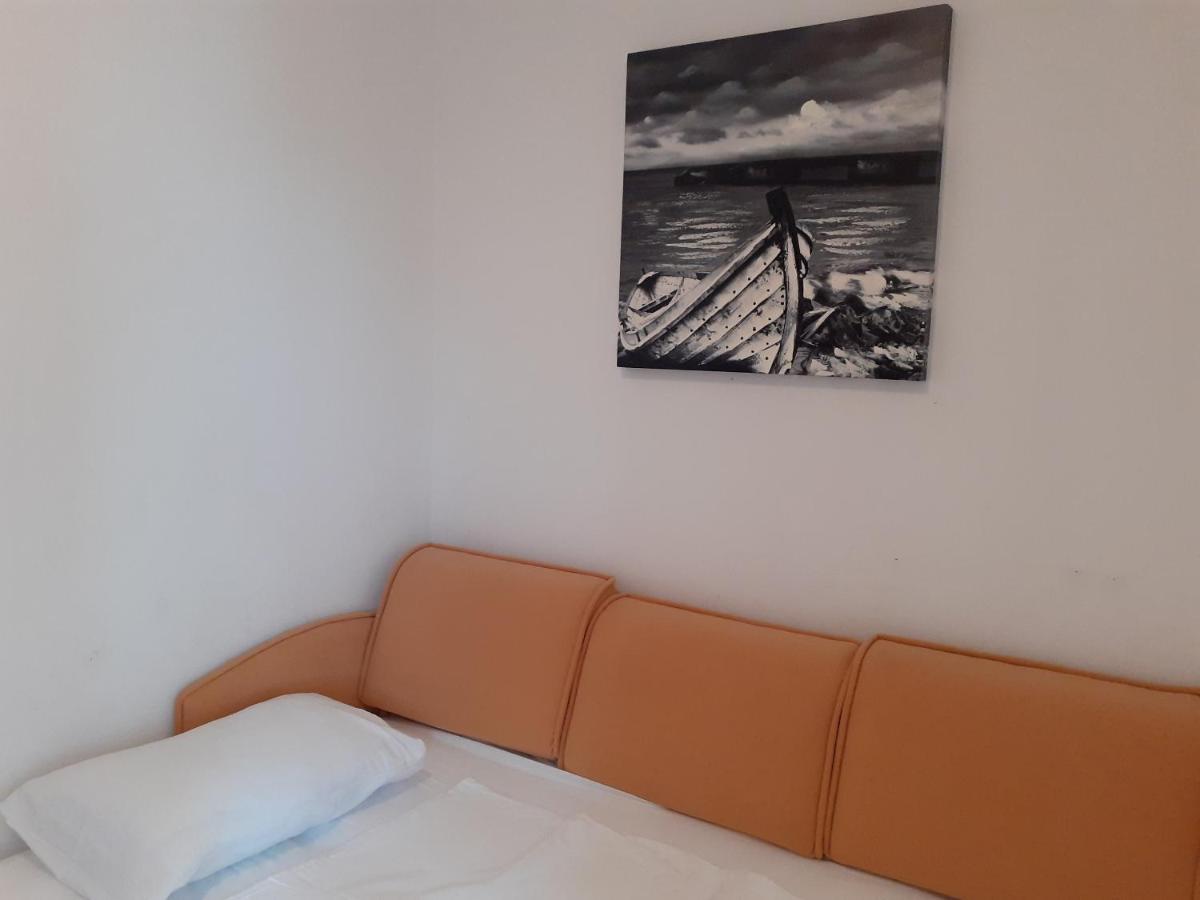 Apartment Conty On The Ground Floor Malinska Eksteriør bilde